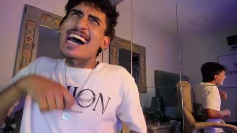 MR online show from December 17, 7:09 pm