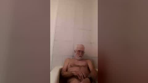 mrbighotcock12 online show from June 21, 9:43 pm