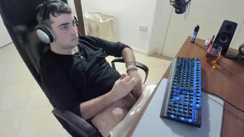 Snapshot of mrclean_97 chatting on January 15, 6:40 pm GoodBoy online show from January 15, 6:40 pm