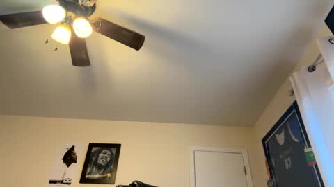 Snapshot of mrcoolguy68 chatting on September 26, 4:48 pm mrcoolguy68 online show from September 26, 4:48 pm