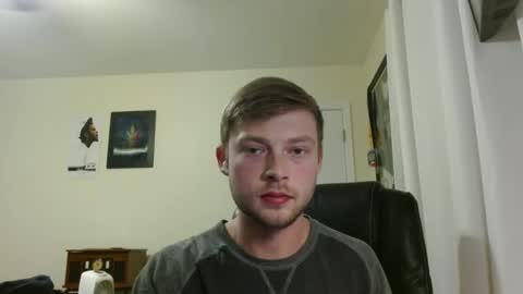 Snapshot of mrcoolguy68 chatting on February 21, 5:02 am mrcoolguy68 online show from February 21, 5:02 am