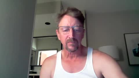 Snapshot of mrcumstain chatting on January 23, 3:48 am mrcumstain online show from January 23, 3:48 am