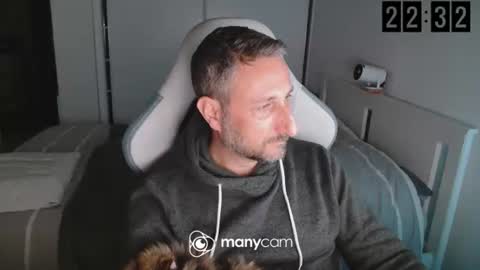 mrdr000 online show from March 30, 8:31 pm