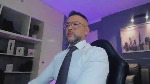 Snapshot of mrfrank_tattoo chatting on October 21, 12:21 pm MrFrank. online show from October 21, 12:21 pm