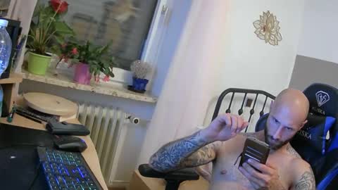 mrga591904 online show from June 24, 7:43 pm