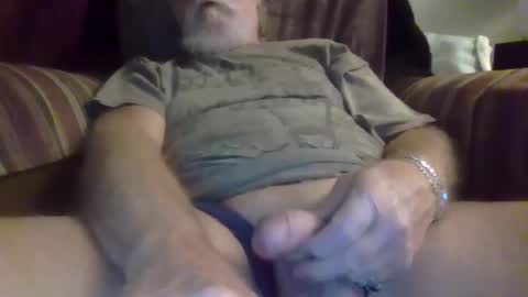 Snapshot of mrhollar chatting on September 28, 1:47 am mrhollar online show from September 28, 1:47 am