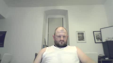 mrhotsex69 online show from December 17, 3:02 am