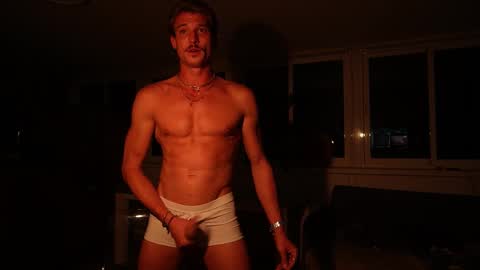 Mr Long online show from November 15, 9:49 pm