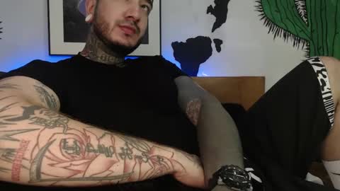 mrmanny__ online show from December 10, 9:11 pm