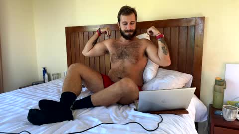 Max online show from March 31, 6:36 am