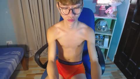 MARK  online show from December 5, 1:01 pm