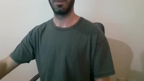 Snapshot of mrralph__90 chatting on December 5, 11:55 am Mrralph online show from December 5, 11:55 am