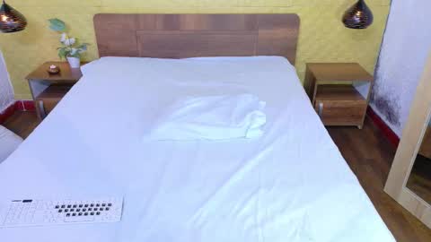 Snapshot of mrs_buttocks chatting on October 1, 1:43 pm mrs_buttocks online show from October 1, 1:43 pm