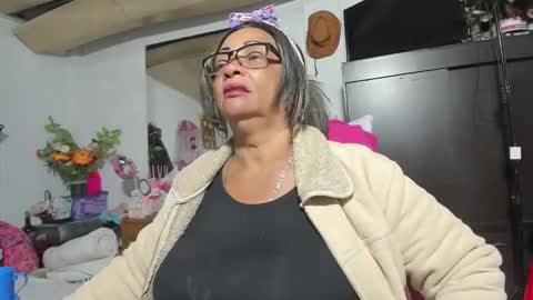 Snapshot of mrs_mommy chatting on September 9, 11:05 pm mrs_mommy online show from September 9, 11:05 pm