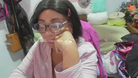 mrs_mommy online show from May 2, 11:21 pm