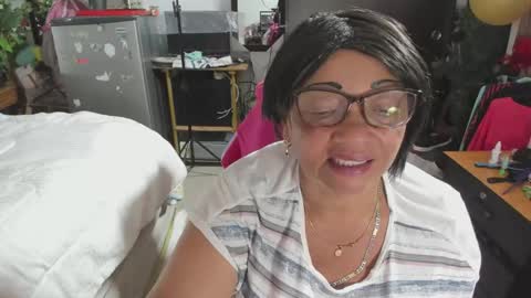 mrs_mommy online show from November 27, 8:27 pm