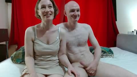 Mrs Velvet Vixen online show from May 28, 7:39 am