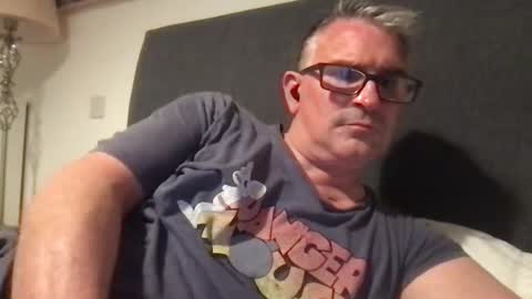 Snapshot of mrsensible chatting on October 18, 10:47 pm Mr Sensible online show from October 18, 10:47 pm