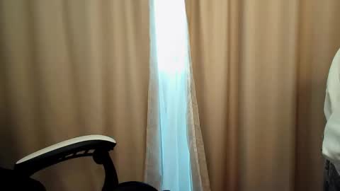 Snapshot of mrsexycum4u chatting on September 17, 11:46 am Adam online show from September 17, 11:46 am