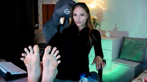 Snapshot of mrstenderbeast chatting on February 22, 5:46 pm YOUR OWNER online show from February 22, 5:46 pm