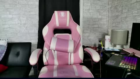 Marie  Wadsworthy Wife Marie XXX online show from October 6, 12:56 pm