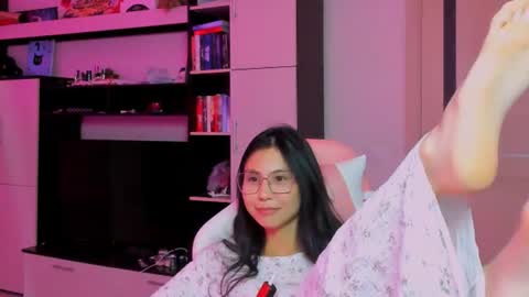 ms_emily_ online show from July 15, 6:45 pm