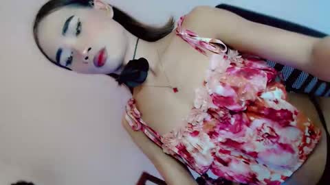 mscherry_ online show from May 15, 9:18 am