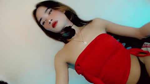 mscherry_ online show from May 30, 10:35 am