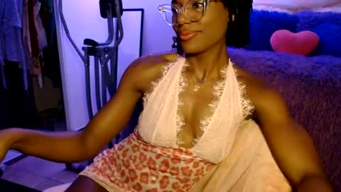 CocoSage online show from June 15, 5:43 am