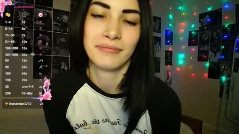 Noora Saetr online show from October 23, 12:12 am