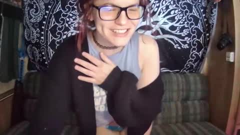 Mallow online show from December 5, 4:06 pm