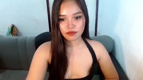 Olivia online show from February 26, 11:30 pm