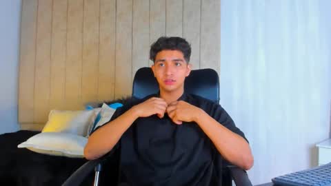 muichiro tokito1 online show from February 5, 3:45 am