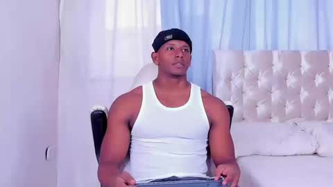 Snapshot of mulato_fit15 chatting on September 23, 3:17 pm mulato online show from September 23, 3:17 pm