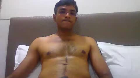 Snapshot of mumbaimonster8inch chatting on October 3, 12:02 pm rajesh engineer online show from October 3, 12:02 pm