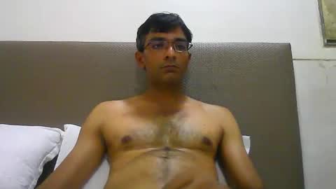 Snapshot of mumbaimonster8inch chatting on October 20, 11:37 am rajesh engineer online show from October 20, 11:37 am