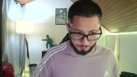Snapshot of muscle_cock32 chatting on January 15, 8:41 am David Big online show from January 15, 8:41 am