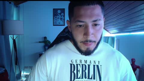 Snapshot of muscle_cock32 chatting on January 26, 11:17 am David Big online show from January 26, 11:17 am