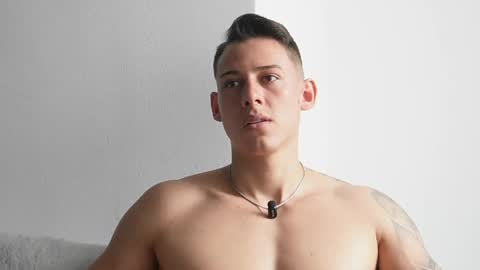 muscle_king_cum online show from May 14, 4:16 pm