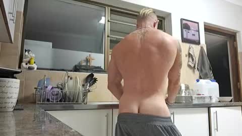 muscledaddy69s online show from May 27, 1:57 am