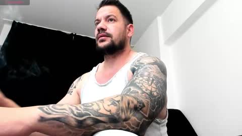 MuscleMonster31 online show from December 21, 11:55 pm