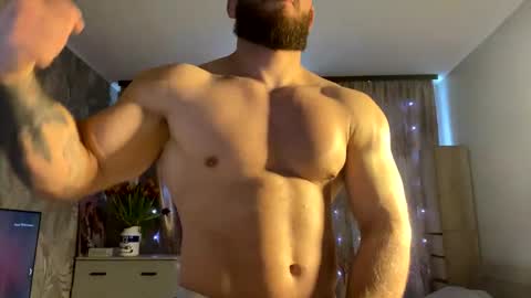 muscularjuggler online show from March 11, 2:03 am