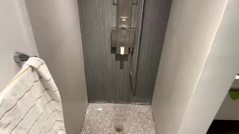 mushroomhead7inches online show from March 30, 6:13 am