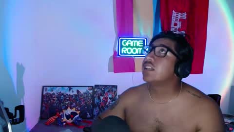 mushrooncat online show from September 19, 4:05 am