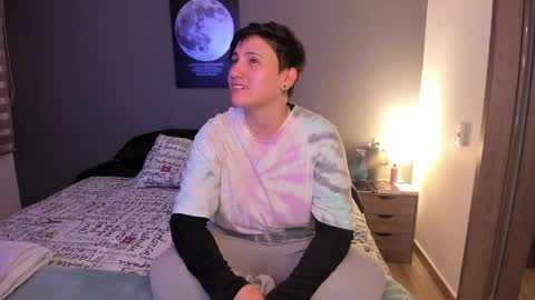 Snapshot of musicayluna chatting on March 11, 3:04 am VALENTINA Luna online show from March 11, 3:04 am