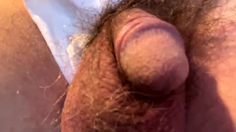 Snapshot of mutualjerk chatting on February 21, 3:43 pm bighead mature oldcock love hairy pussy C2C married..hairy women more than welcome. Tips not required but appreciated online show from February 21, 3:43 pm