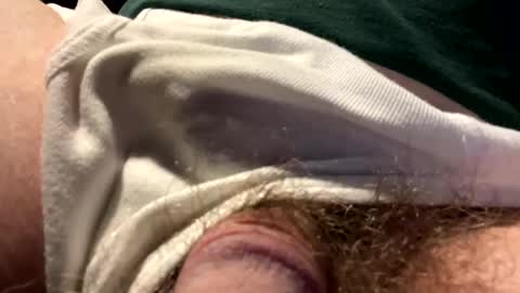 Snapshot of mutualjerk chatting on December 27, 3:15 pm bighead mature oldcock love hairy pussy C2C married..hairy women more than welcome. Tips not required but appreciated online show from December 27, 3:15 pm