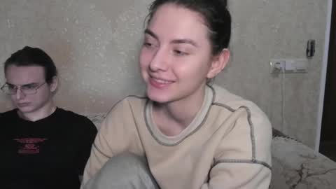 cute couple online show from May 31, 7:59 pm