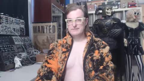 Muziknerd online show from November 16, 8:55 pm