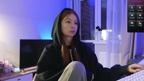 moore online show from October 4, 7:44 pm